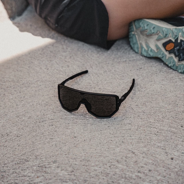 Sport-Sonnenbrille Tripoint Reschen - Matt Black Smoke Cat.3