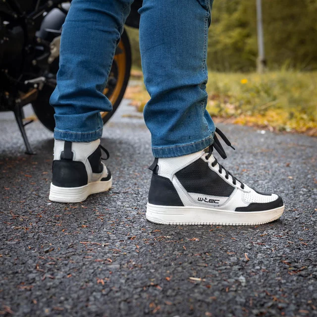 W-TEC Bastige Motorradstiefel - schwarz-weiß