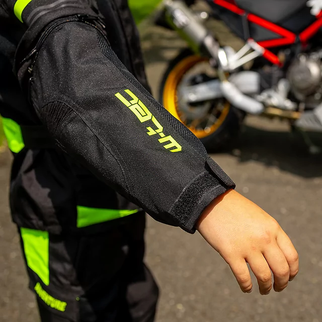 W-TEC Pinapoco Kinder Wachsende Moto Jacke - schwarz-fluo