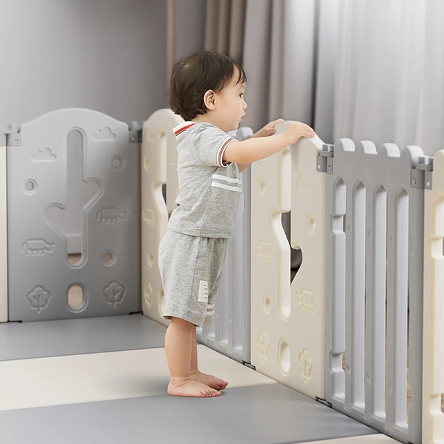 Kunststoff Laufstall inSPORTline Bufalino 14+2 167x200x64 cm