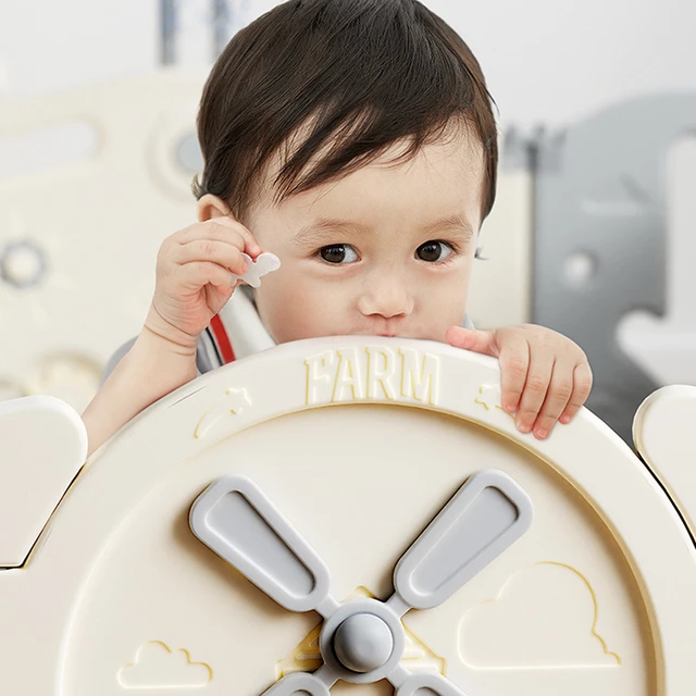 Kunststoff Laufstall inSPORTline Bufalino 14+2 167x200x64 cm