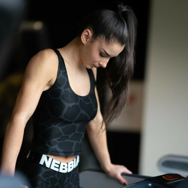 Sportliches Damen-Crop-Top Nebbia Ocean Selected "Racer Back" 549 - schwarz