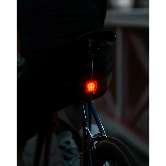 KNOG Blinder Totenkopf Heckblinker