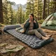 Aufblasbare Isomatte mit integrierter Pumpe inSPORTline Soultea 190x60x6 cm - blau
